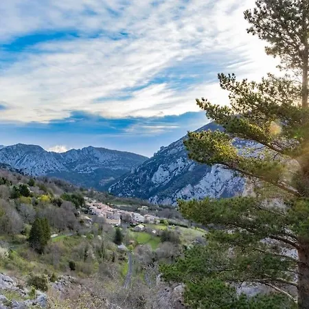 Nyaraló Secluded In Le Caunil *